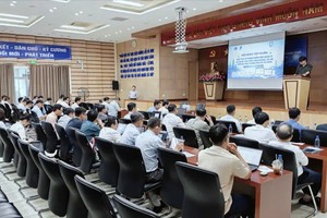胡志明市车道与人行道临时使用管理软件使用培训会现场。图：TT