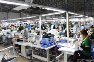 前7个月，新成立注册企业数量达12.59万多家，注册资本总额达近1518.9万亿元，反映出经济复苏态势。图：越通社