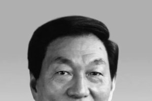越南祖国阵线中央委员会代表团吊唁中国国务院原总理朱镕基
