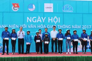 Hơn 1.000 thanh niên dự Ngày hội Thanh niên với văn hóa giao thông 2017