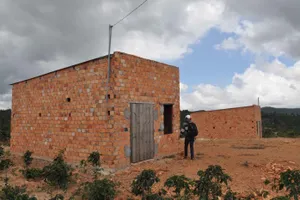 Ảnh minh họa: Nhà tái định cư không có người ở tại huyện Đức Trọng