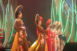 Khai hội tơ – trà xứ B’Lao