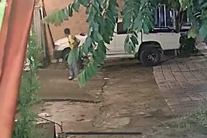 Bắt đối tượng trộm ô tô bán tải đang trên đường tẩu thoát