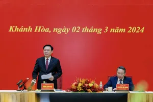 Chủ tịch Quốc hội Vương Đình Huệ làm việc với Ban Thường vụ Tỉnh ủy Khánh Hòa