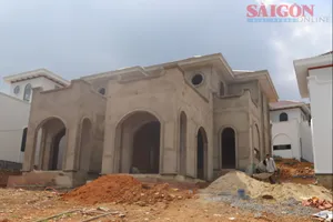 Lâm Đồng: Tổ hợp công trình không phép “khủng” hình thành qua mặt chính quyền địa phương