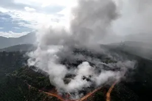 Cháy lớn tại bãi rác 3ha ở Lâm Đồng