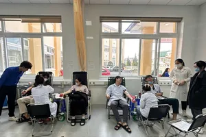 Lâm Đồng: Bác sĩ, điều dưỡng tham gia hiến 150 đơn vị máu 