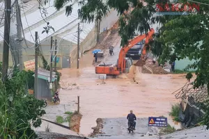 Lâm Đồng: Đình chỉ thi công công trình có nguy cơ mất an toàn trên sườn dốc