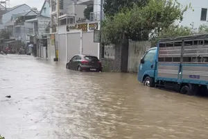 Mưa lớn gây ngập phố núi Bảo Lộc, Lâm Đồng