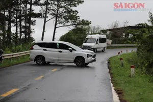 Người dân gặp bất tiện qua đèo D'ran khi địa phương không phân luồng từ xa