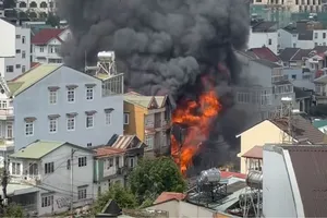 Cháy lớn thiêu rụi căn nhà tại Đà Lạt