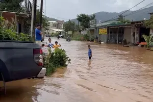 Tình trạng ngập úng tại quốc lộ 55 diễn ra liên tục nhiều ngày qua