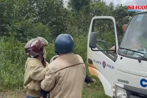 CSGT Lâm Đồng kịp thời đưa cháu bé bị co giật đi cấp cứu
