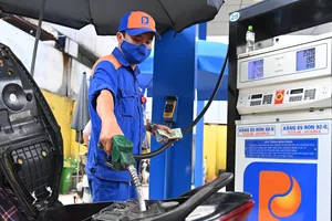 Quỹ bình ổn giá sụt mạnh trong khi giá xăng dầu tăng cao