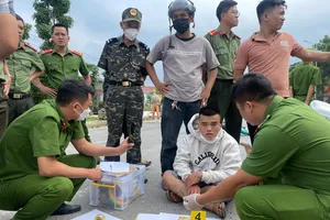 Hải quan, công an truy đuổi, vây bắt vụ vận chuyển ma túy tổng hợp như thế nào?