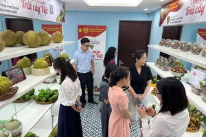 Khai mạc phòng trưng bày “Tinh hoa trái cây Việt” tại Hà Nội