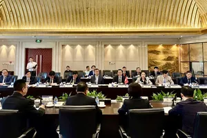 Đề xuất “mở luồng xanh” cho sầu riêng và vải thiều sang Trung Quốc