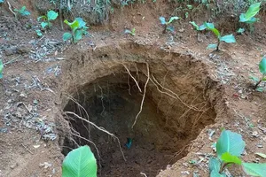 Liên tiếp xuất hiện các “hố lạ” ở miền Bắc, gây nguy hiểm cho người dân