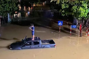 Thái Nguyên: Đường phố thành… sông