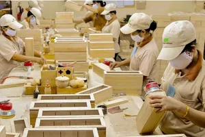 Nếu Hoa Kỳ áp thuế đối ứng 20% và 40%: Việt Nam sẽ hụt 20% kim ngạch