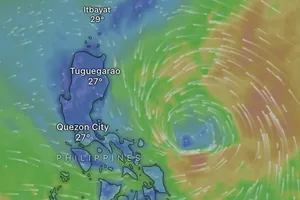Áp thấp nhiệt đới tiến gần miền Trung Philippines theo mô hình dự báo lúc 8 giờ ngày 17-7 của WINDY