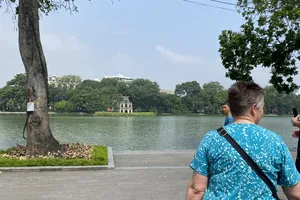 Nắng nóng quay trở lại miền Bắc