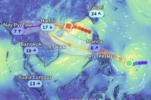 Đêm 26-9, bão số 10 vào Biển Đông