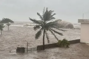 Hưng Yên: 2 người thiệt mạng, 9 người bị thương do dông lốc