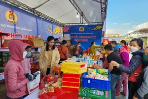 Hỗ trợ phiếu mua hàng điện tử cho 200.000 người lao động tham gia Chợ Tết Công đoàn