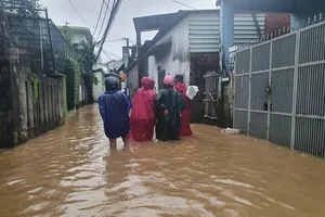 Đến sáng 3-11: có 42 người chết và mất tích do mưa lũ