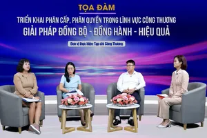 Quang cảnh cuộc tọa đàm ngày 7-11