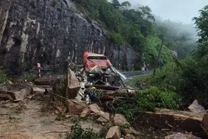 Đến 18 giờ ngày 17-11: 12 người chết và mất tích do mưa lũ, sạt lở