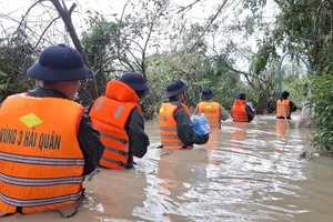 Tính đến chiều tối 22-11: Có 85 người chết và mất tích do mưa lũ, ngập lụt, sạt lở