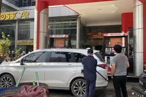 Bộ Công thương tiếp tục thông báo giữ nguyên giá xăng dầu