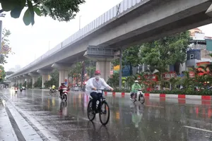 Mưa diện rộng, chất lượng không khí Hà Nội vẫn ở mức trung bình