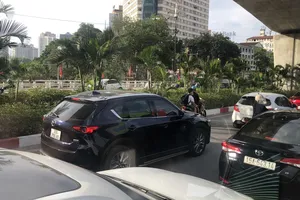 Nắng nóng diện rộng, kéo dài 5 giờ liên tục mỗi ngày