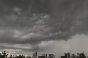 Mưa dông diện rộng tại TPHCM và Nam bộ sau ngày thi đầu tiên