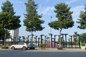 Hà Nội tạnh mưa. Ảnh: PHÚC HẬU 
