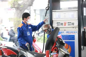 Giá xăng tăng nhẹ, dầu diesel giảm từ 15 giờ ngày 1-10 