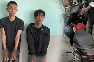 Podcast bản tin tối 27-4: Bắt khẩn cấp 2 thanh niên 18 tuổi dùng mã tấu cướp tiền và xe trên Quốc lộ 1A.