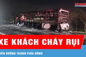 Đắk Lắk: Xe khách giường nằm bị cháy rụi trên đường tránh phía Đông