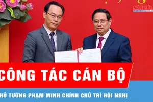 Trao quyết định điều động, giao quyền Bộ trưởng Bộ GD-ĐT đối với ông Hoàng Minh Sơn