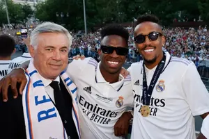 Ancelotti có bản lĩnh, kinh nghiệm chiến thắng, vừa phù hợp với đại đa số tuyển thủ Brazil