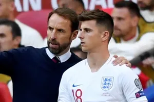 Mason Mount có thể không còn tương lại trên tuyển Anh 