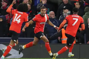 Những gì Luton đã làm, bài học của những người kiên trì và có mục tiêu 