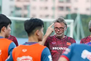 ESPN: Ông Troussier phải đối mặt với thử thách về trình độ khi Việt Nam muốn tạo dấu ấn tại Asian Cup