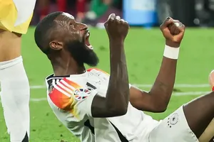 Tuyển Đức gặp rắc rối với “sự cố Rudiger”