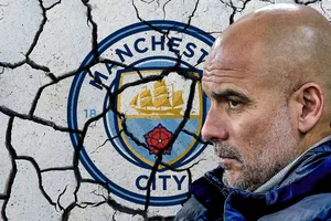 Man City sụp đổ vì Pep Guardiola chuyển nhượng kém?
