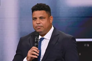 Ronaldo “béo” tranh cử chức chủ tịch LĐBĐ Brazil: Con đường phục sinh hay huyền thoại lạc lối?