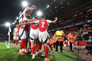 Tại sao Arsenal có thua ở Paris thì cũng phải thua cho… xứng đáng